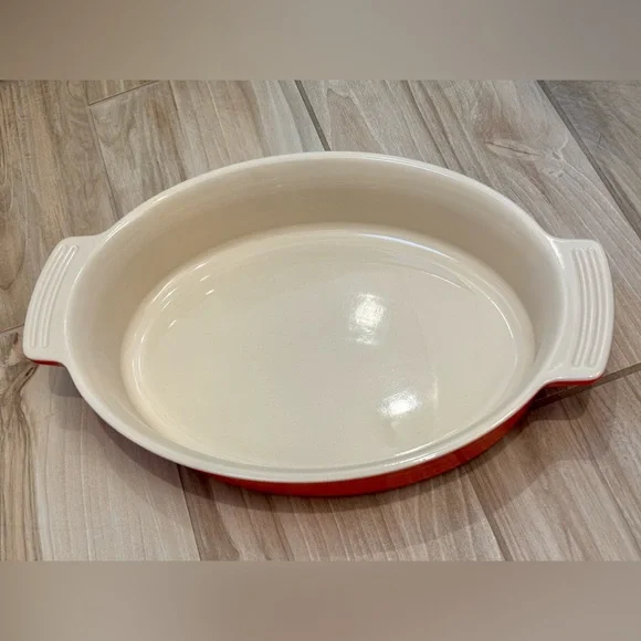 Le Creuset Carmin Fire Orange Stoneware Oval Lidded Casserole 1.7L/27 cm